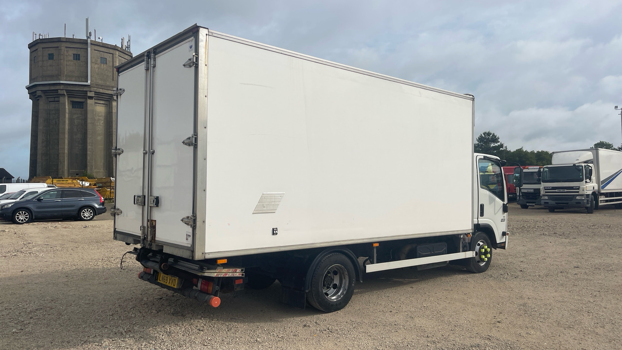 Isuzu N 75.190 - Camión frigorífico: foto 4 Isuzu N 75.190 - Camión frigorífico: foto 4