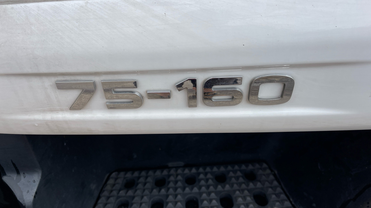 Camión caja cerrada Iveco Eurocargo 75E16: foto 16