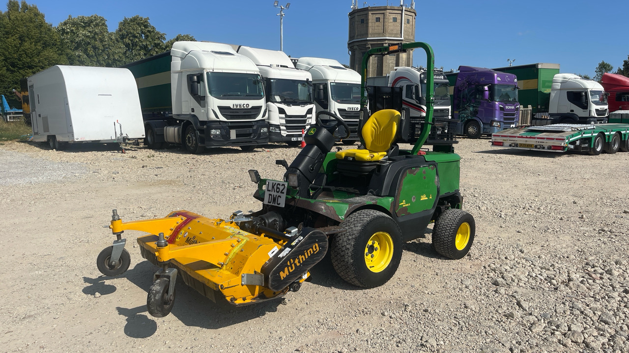 JOHN DEERE F1400 - Cortacésped: foto 2 JOHN DEERE F1400 - Cortacésped: foto 2