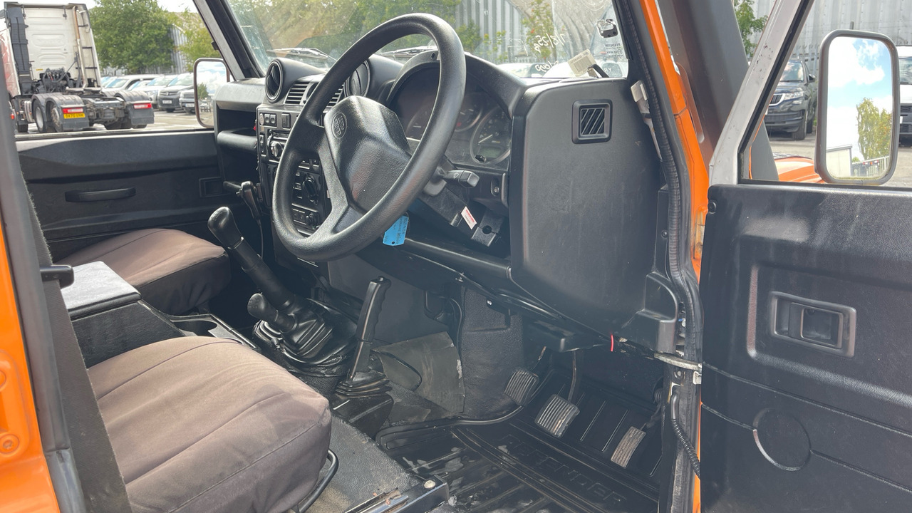 LAND ROVER DEFENDER 110 TDCi - Coche: foto 5 LAND ROVER DEFENDER 110 TDCi - Coche: foto 5