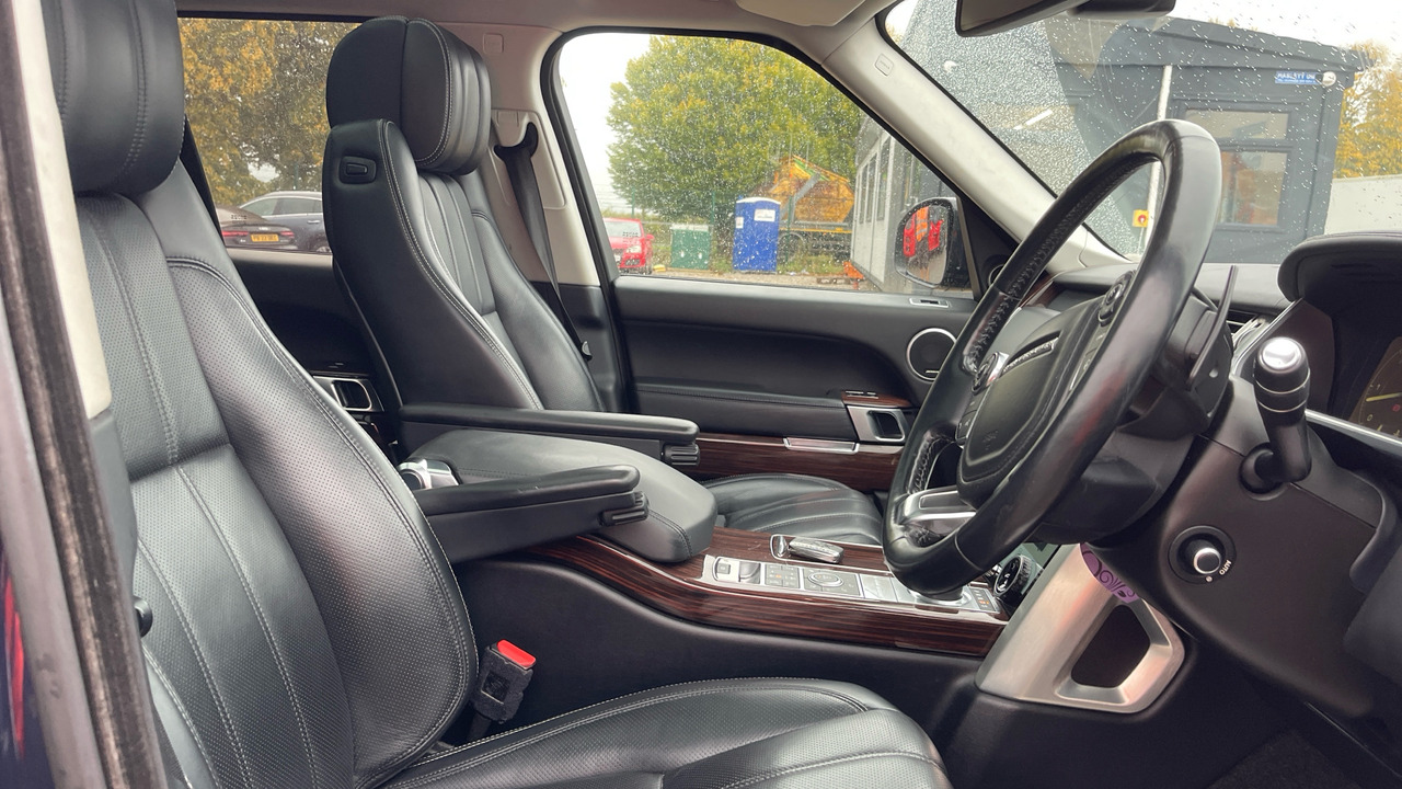 LAND ROVER RANGE ROVER 4.4 VOGUE SVR - Coche familiar: foto 5 LAND ROVER RANGE ROVER 4.4 VOGUE SVR - Coche familiar: foto 5