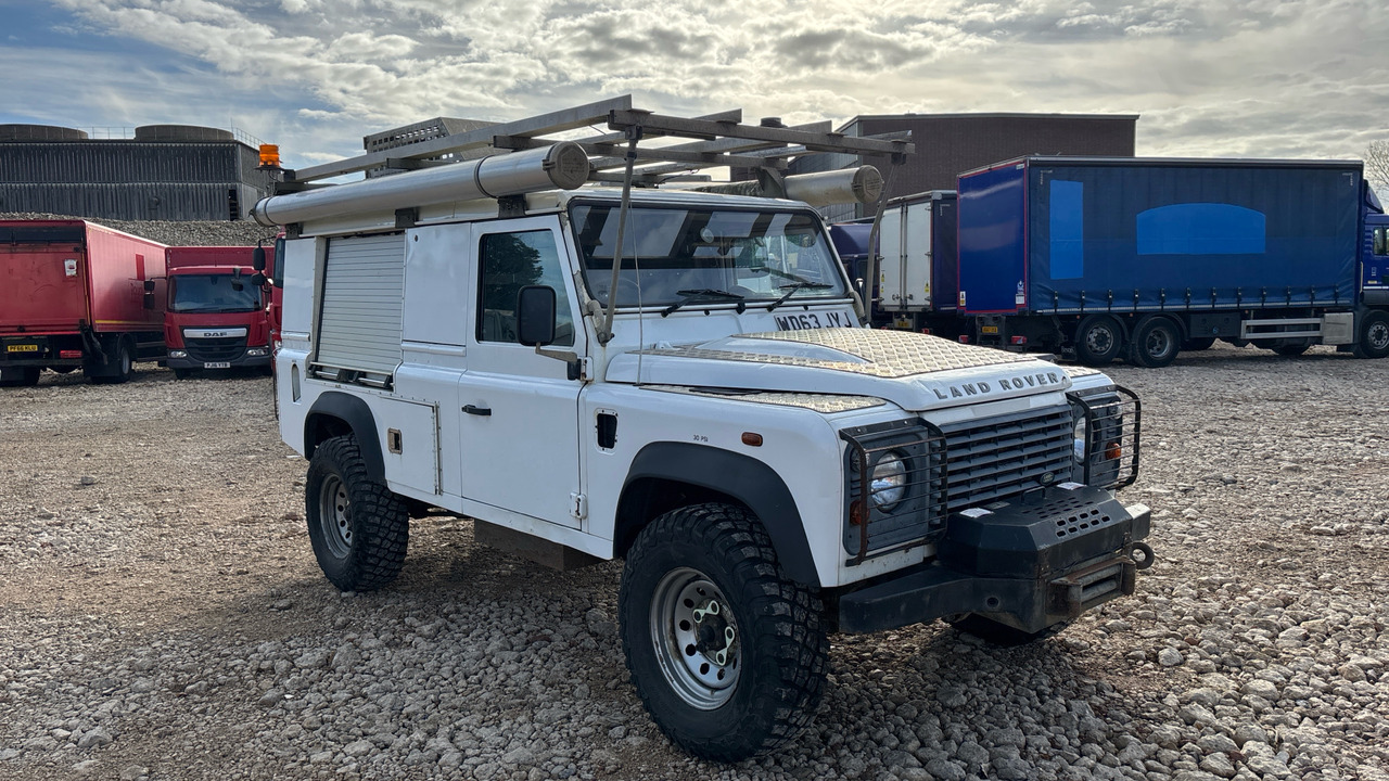Land Rover Defender 110 2.2 TDCI Hard Top - Coche: foto 1 Land Rover Defender 110 2.2 TDCI Hard Top - Coche: foto 1