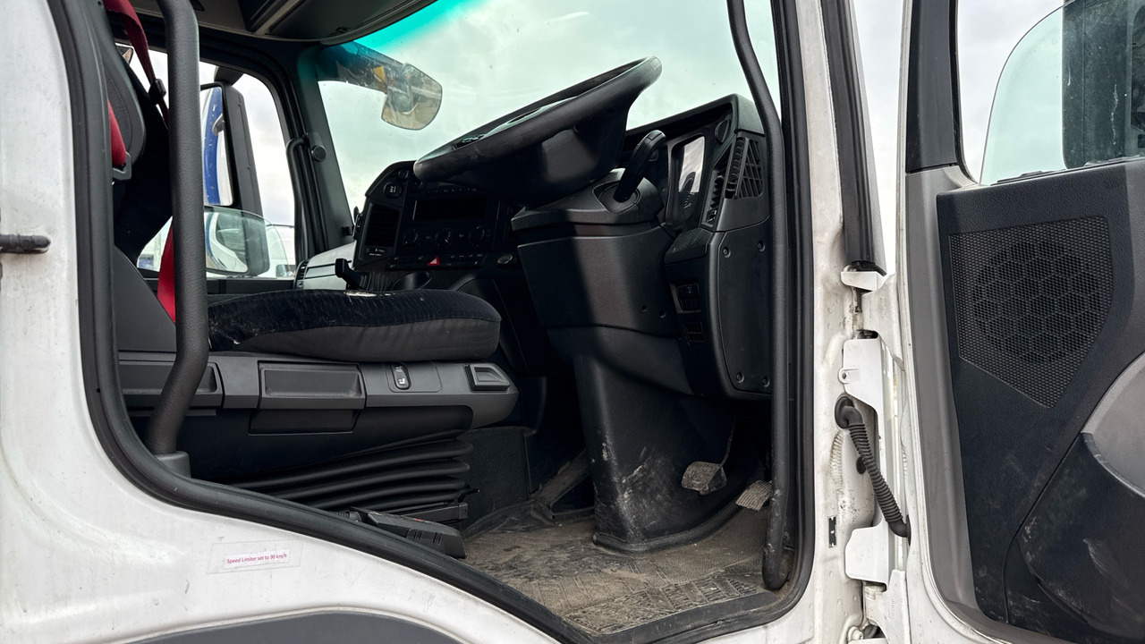 MERCEDES-BENZ ANTOS 1824 - Camión lona: foto 5 MERCEDES-BENZ ANTOS 1824 - Camión lona: foto 5