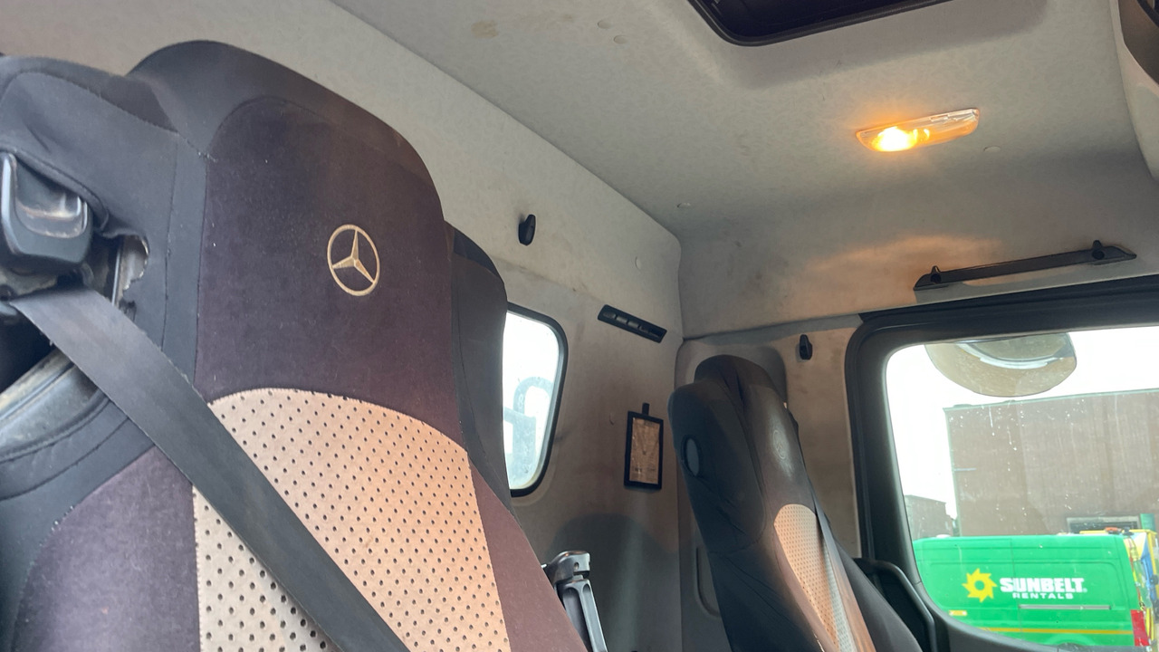 Camión volquete, Camión grúa MERCEDES-BENZ AROCS: foto 8 Camión volquete, Camión grúa MERCEDES-BENZ AROCS: foto 8