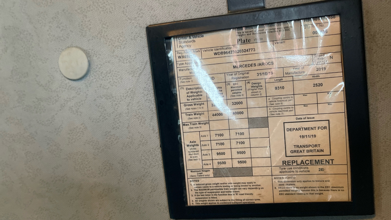 Camión volquete, Camión grúa MERCEDES-BENZ AROCS: foto 11 Camión volquete, Camión grúa MERCEDES-BENZ AROCS: foto 11