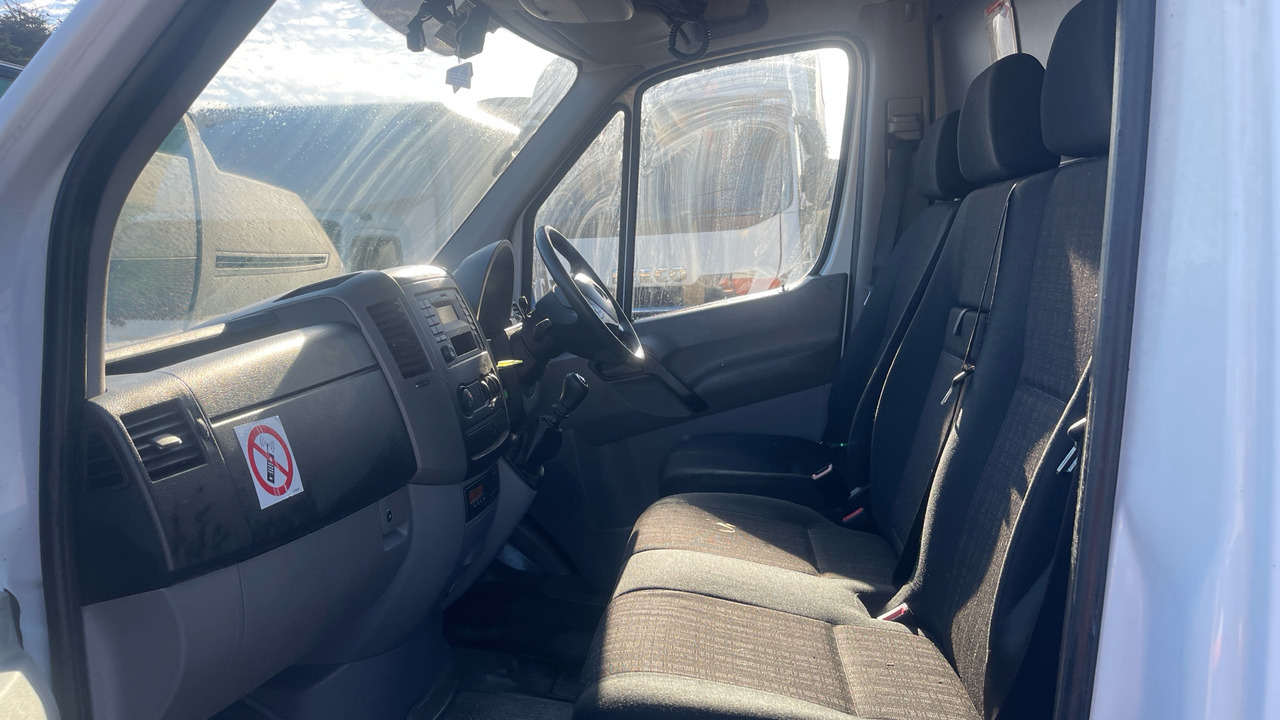 Camión con plataforma elevadora MERCEDES-BENZ SPRINTER  516 CDI: foto 14