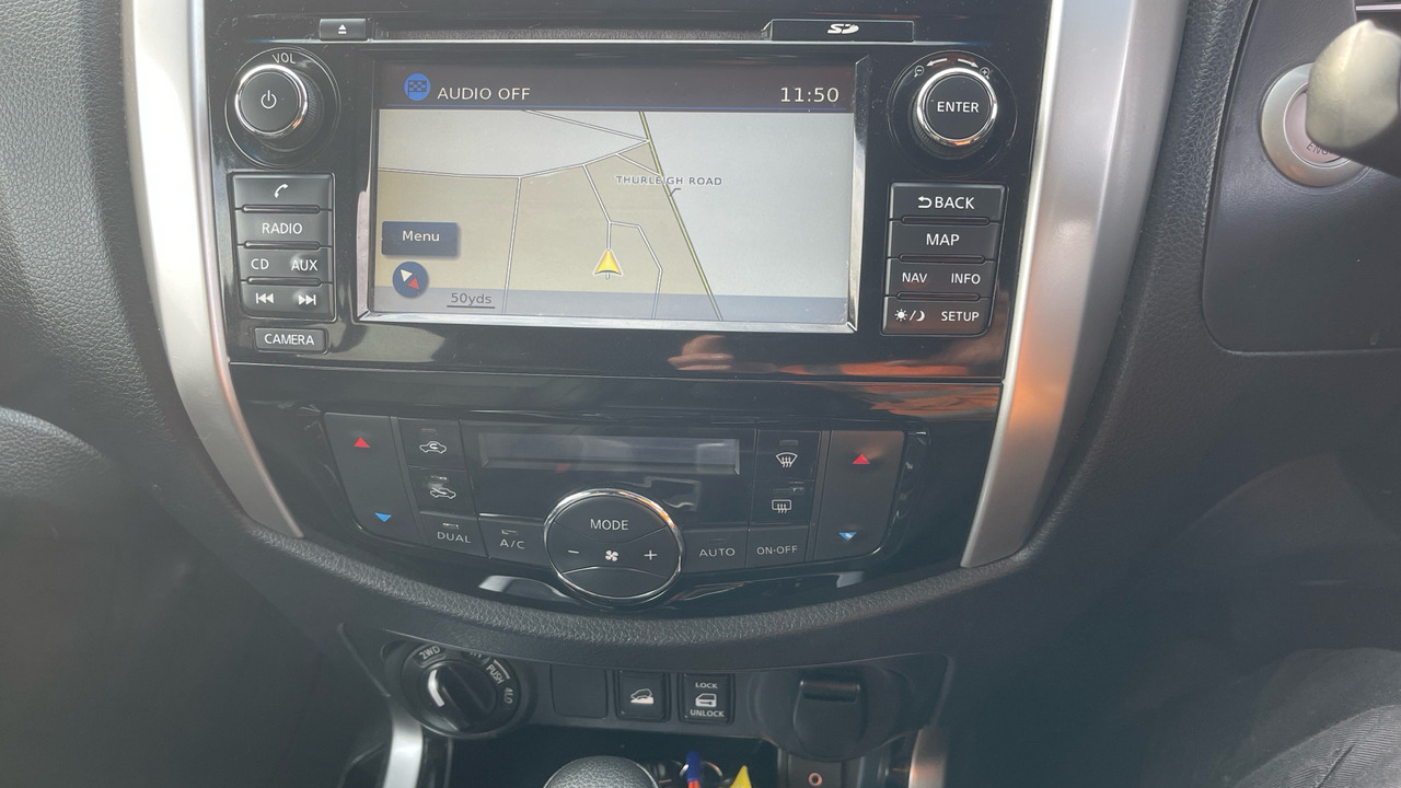 Pick-up, Furgoneta combi NISSAN NAVARA TEKNA 2.3 DCI 190PS: foto 7 Pick-up, Furgoneta combi NISSAN NAVARA TEKNA 2.3 DCI 190PS: foto 7