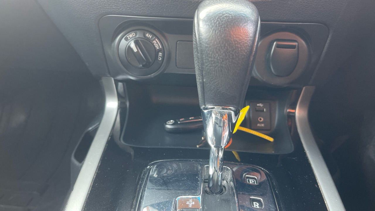 Pick-up, Furgoneta combi NISSAN NAVARA TEKNA 2.3 DCI 190PS: foto 14 Pick-up, Furgoneta combi NISSAN NAVARA TEKNA 2.3 DCI 190PS: foto 14