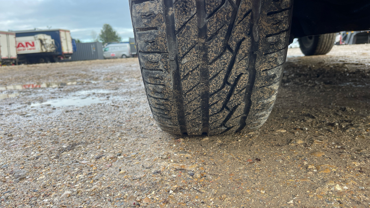 Pick-up, Furgoneta combi NISSAN NAVARA TEKNA 2.3 DCI 190PS: foto 24 Pick-up, Furgoneta combi NISSAN NAVARA TEKNA 2.3 DCI 190PS: foto 24