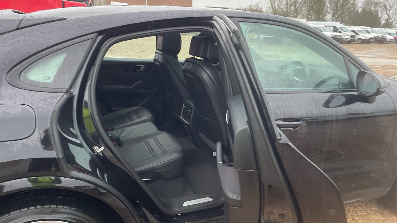 SUV/ Todoterreno PORSCHE CAYENNE V6 E-HYBRID: foto 18