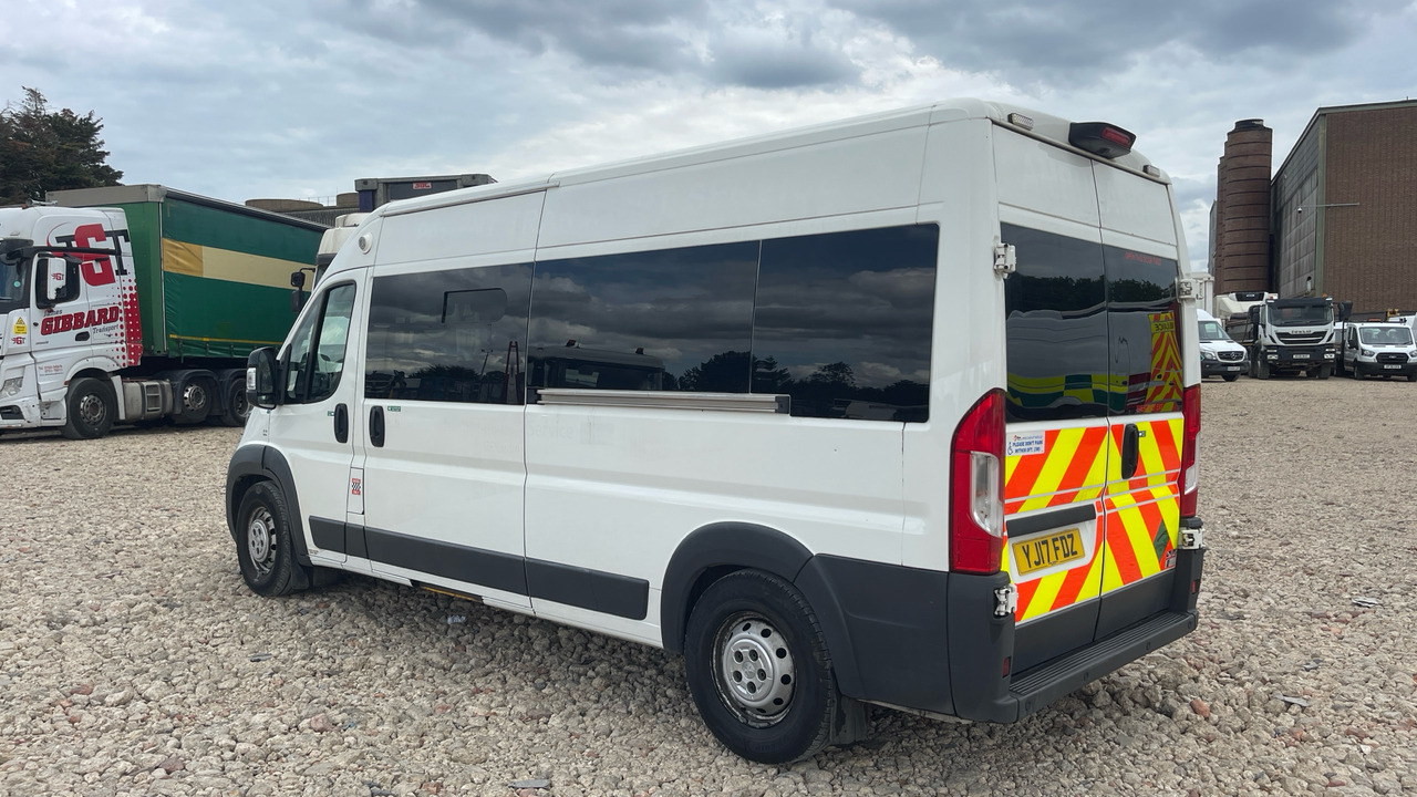 Peugeot Boxer 2.0 BLUE HDI 130PS - Ambulancia: foto 3 Peugeot Boxer 2.0 BLUE HDI 130PS - Ambulancia: foto 3