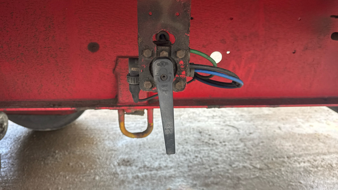 Remolque MONTRACON CURTAINSIDE: foto 17 Remolque MONTRACON CURTAINSIDE: foto 17