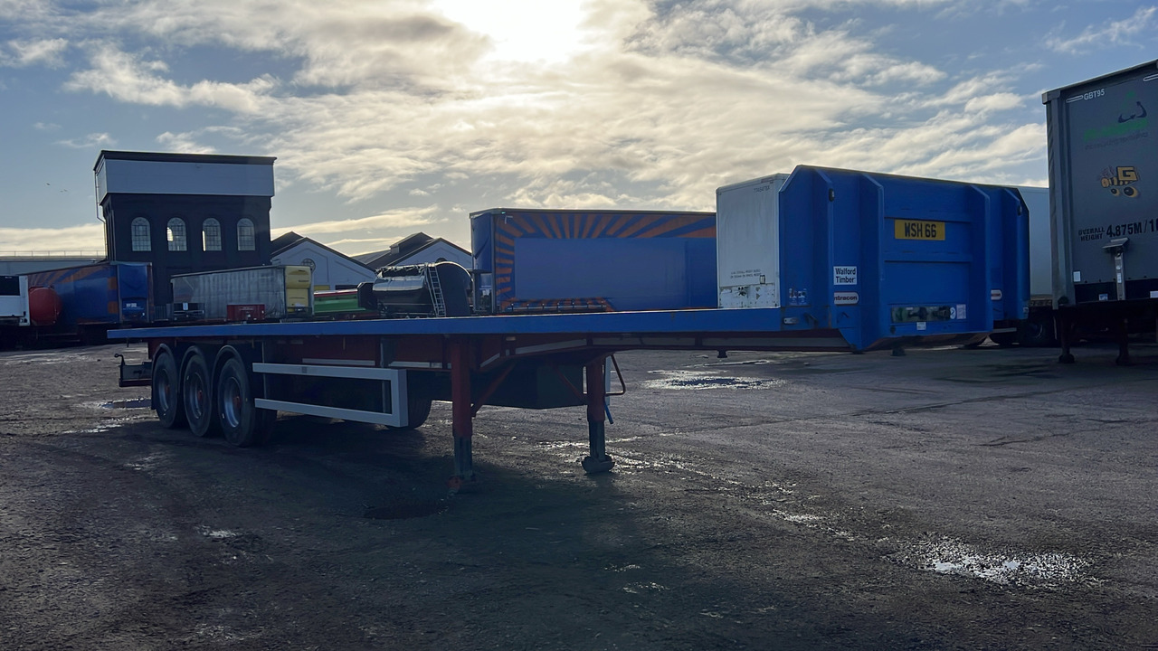 MONTRACON FLAT - Remolque: foto 1 MONTRACON FLAT - Remolque: foto 1