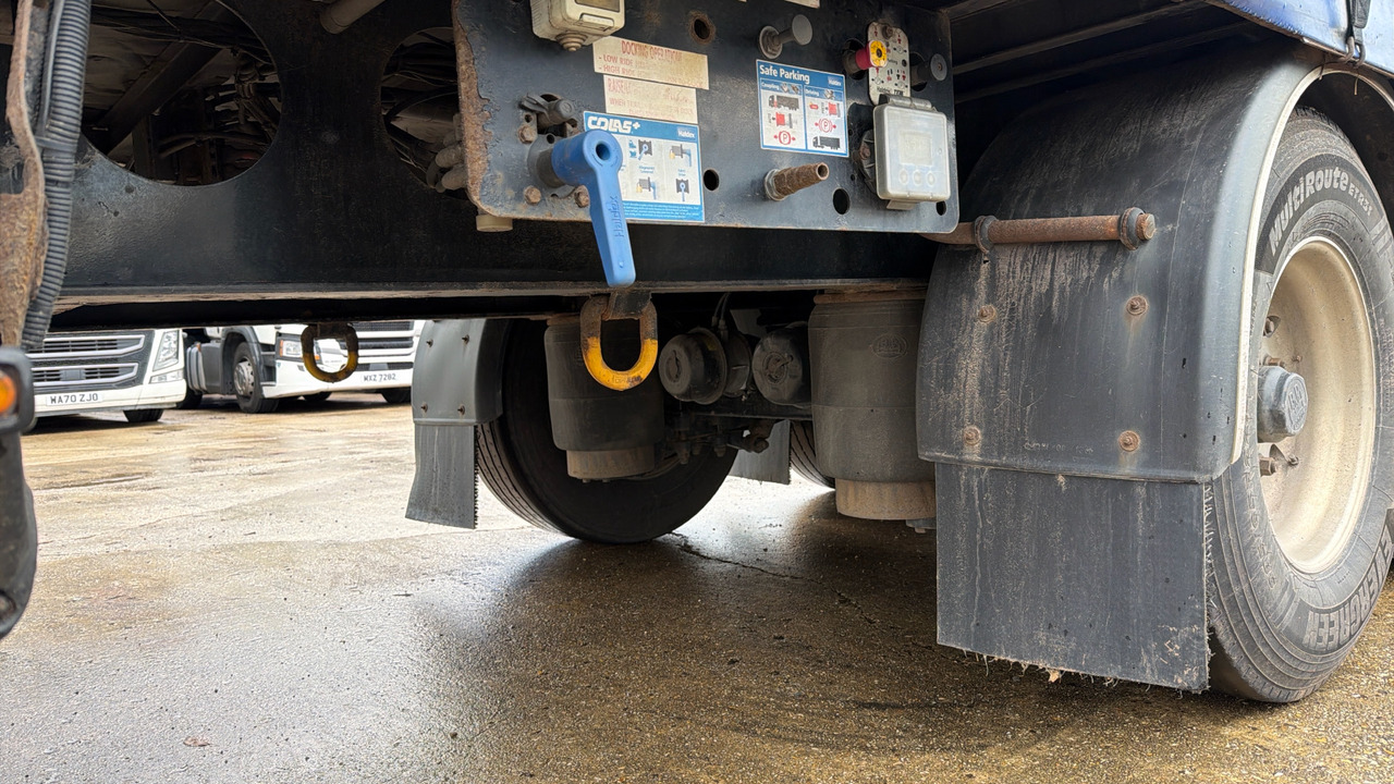 SDC CURTAINSIDE - Remolque: foto 5 SDC CURTAINSIDE - Remolque: foto 5