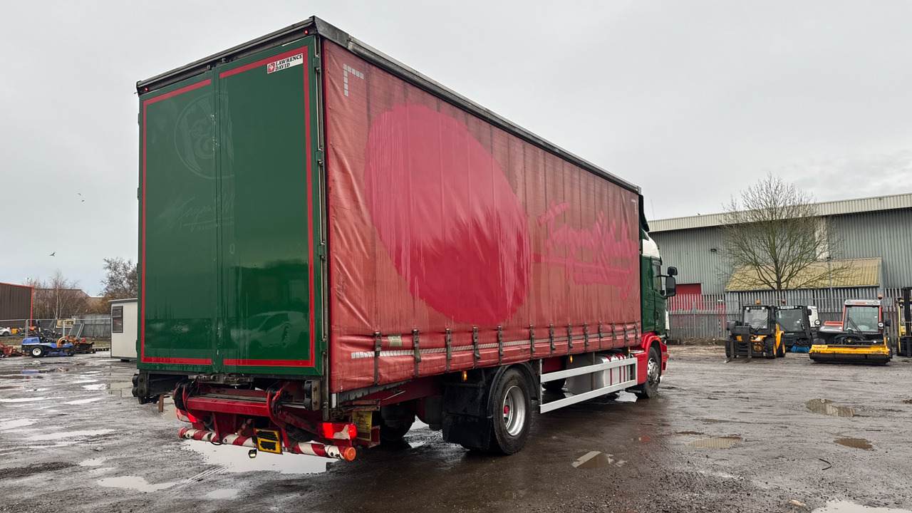 SCANIA G 320 - Camión lona: foto 4 SCANIA G 320 - Camión lona: foto 4