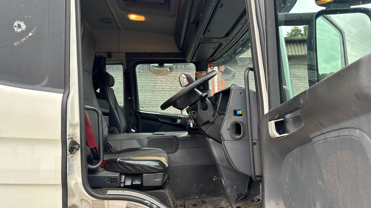 SCANIA P 250 - Camión lona: foto 5 SCANIA P 250 - Camión lona: foto 5