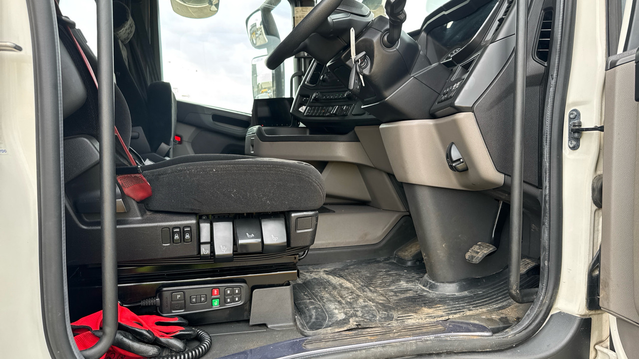 SCANIA R 410 - Limpieza de alcantarillado: foto 5 SCANIA R 410 - Limpieza de alcantarillado: foto 5