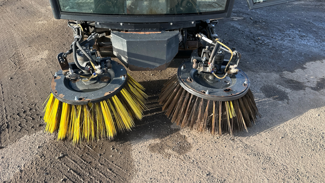 Barredora vial SCHMIDT SWINGO 200: foto 18