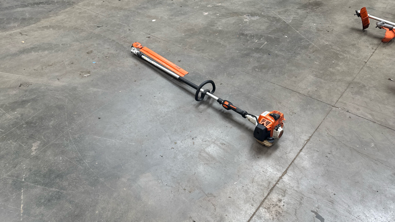 STIHL HL 941K LONG REACH HEDGE CUTTER - Equipo de construcción: foto 2 STIHL HL 941K LONG REACH HEDGE CUTTER - Equipo de construcción: foto 2