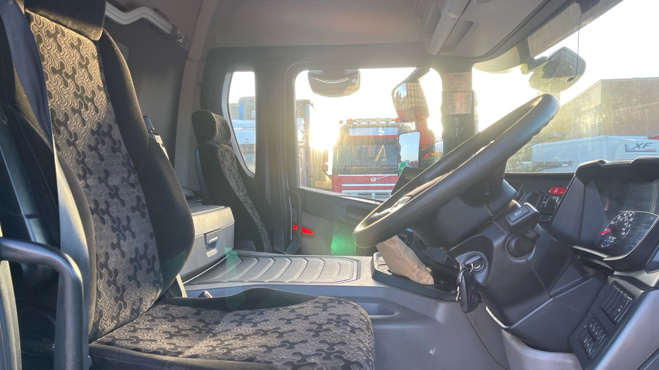 Scania P 410 - Grua de remolque autos: foto 5 Scania P 410 - Grua de remolque autos: foto 5