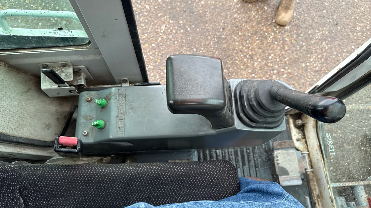 Miniexcavadora TAKEUCHI TB016: foto 9