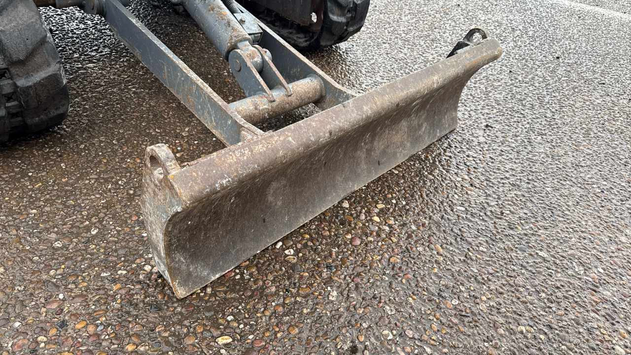 Miniexcavadora TAKEUCHI TB016: foto 22