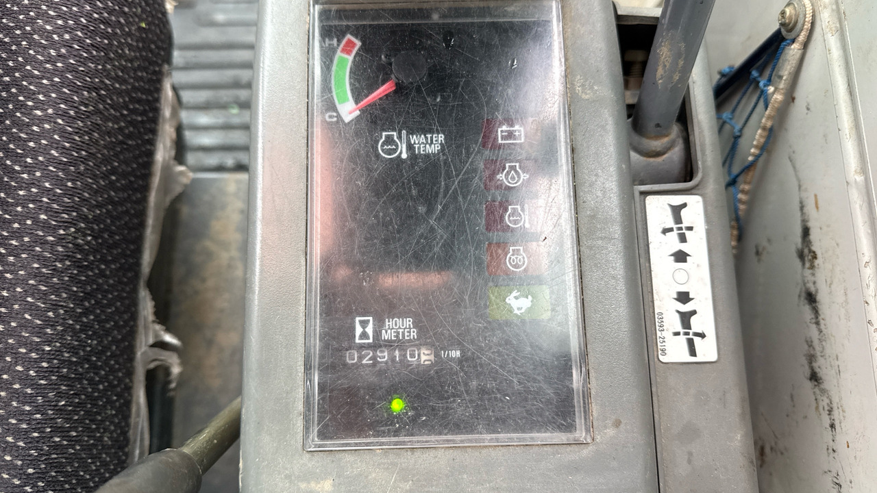 Miniexcavadora TAKEUCHI TB016: foto 6