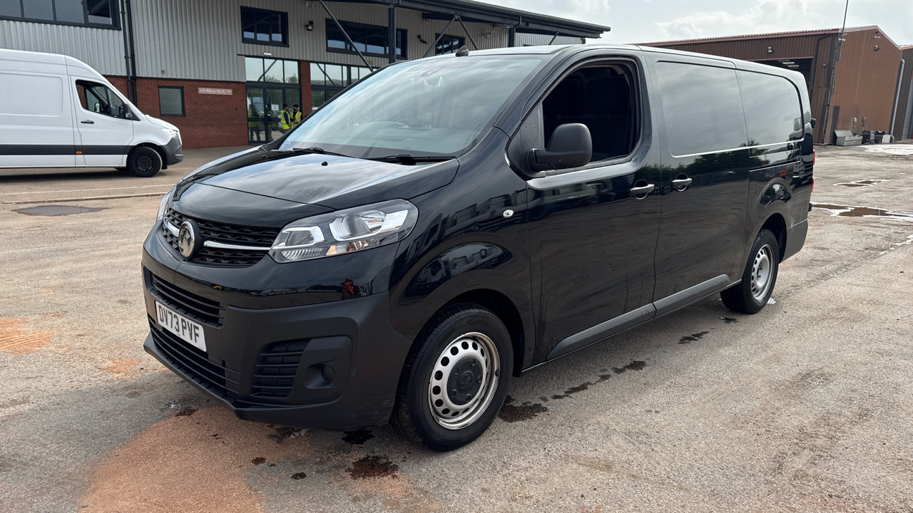 Vauxhall Vivaro 3100 2.0 D 145PS - Furgoneta pequeña: foto 2 Vauxhall Vivaro 3100 2.0 D 145PS - Furgoneta pequeña: foto 2