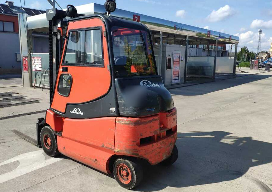 Linde E25, battery 2019 - Carretilla elevadora eléctrica: foto 2 Linde E25, battery 2019 - Carretilla elevadora eléctrica: foto 2