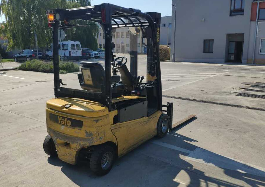 Yale ERP20VF - Carretilla elevadora eléctrica: foto 3 Yale ERP20VF - Carretilla elevadora eléctrica: foto 3