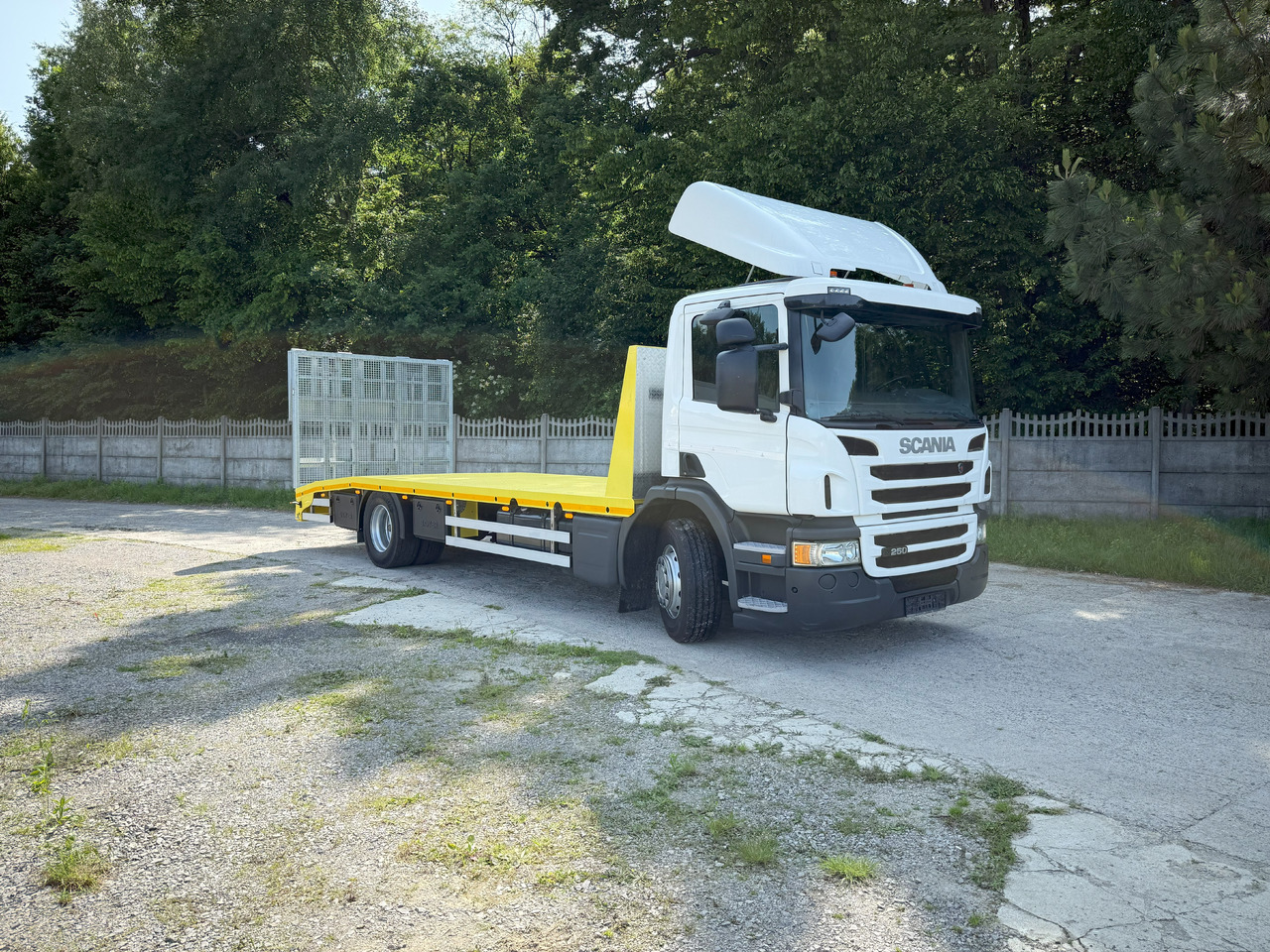 SCANIA P280 - Grua de remolque autos: foto 1 SCANIA P280 - Grua de remolque autos: foto 1