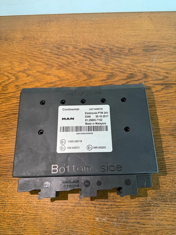 MAN Continental Elektronik PTM Steuergerät 81.25805-7152 - Unidad de control para Camión: foto 2 MAN Continental Elektronik PTM Steuergerät 81.25805-7152 - Unidad de control para Camión: foto 2