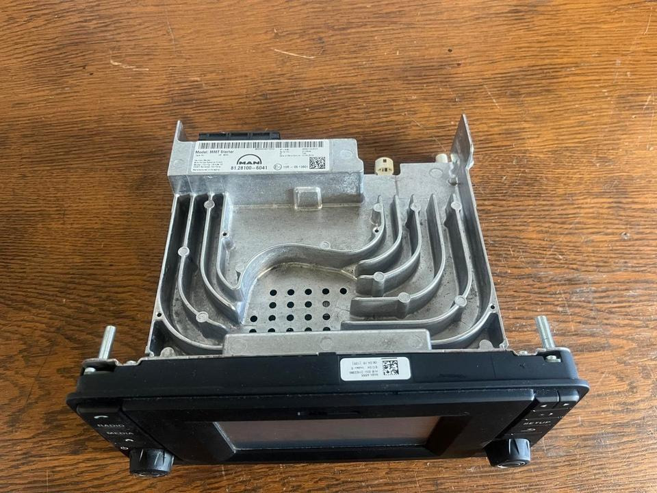 MAN EU6 Radio/Navigationssystem 81.28100-6041 - Sistema de navegación para Camión: foto 5 MAN EU6 Radio/Navigationssystem 81.28100-6041 - Sistema de navegación para Camión: foto 5