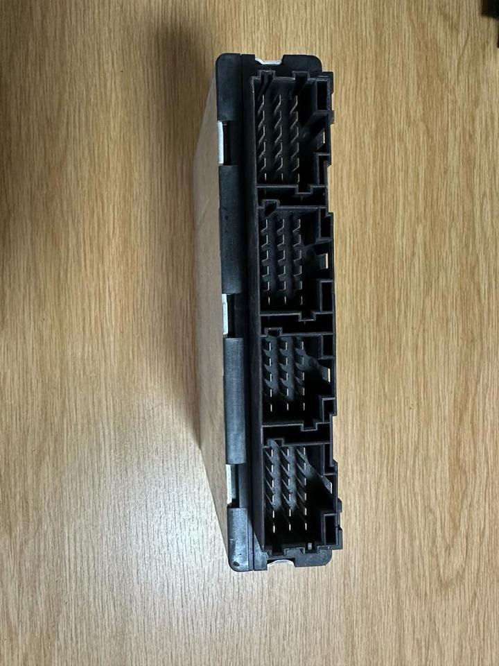 MAN SIEMENS VDO ELEKTRONIK FFR Steuergerät 81.25805.7047 - Unidad de control para Camión: foto 3 MAN SIEMENS VDO ELEKTRONIK FFR Steuergerät 81.25805.7047 - Unidad de control para Camión: foto 3