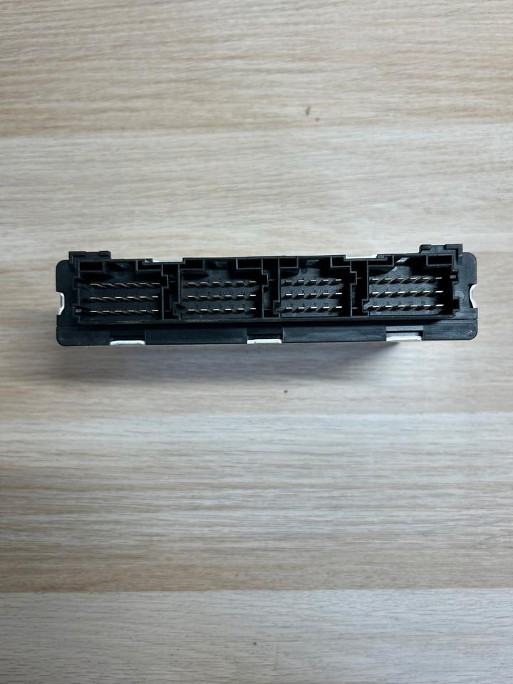 MAN SIEMENS VDO Elektronik FFR Steuergerät 81.25805.7067 - Unidad de control para Camión: foto 4 MAN SIEMENS VDO Elektronik FFR Steuergerät 81.25805.7067 - Unidad de control para Camión: foto 4