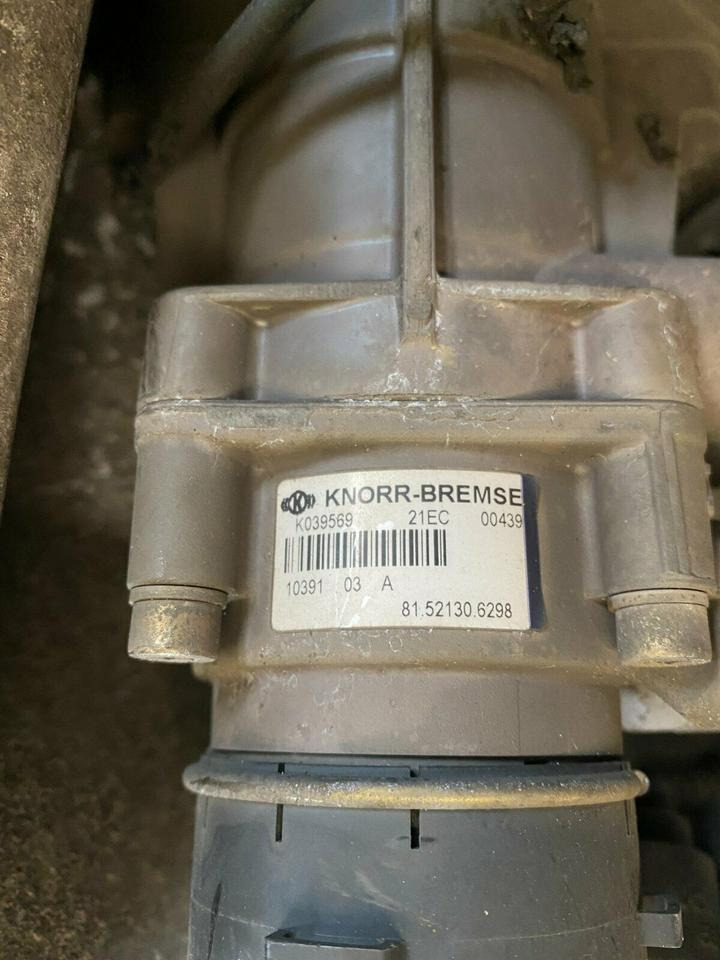 MAN TGA TGX Fußbremsventil 81259706103 Knorr Bremse 81521306298 - Válvula de freno para Camión: foto 4 MAN TGA TGX Fußbremsventil 81259706103 Knorr Bremse 81521306298 - Válvula de freno para Camión: foto 4