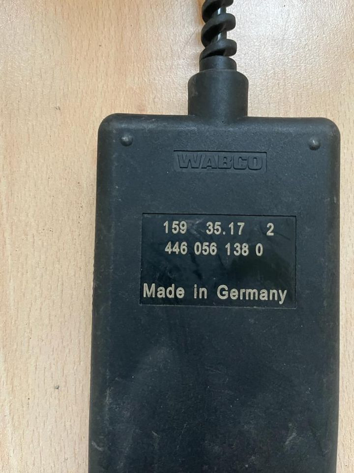 MAN WABCO Bediengerät Fernbedienung Luftfederung 4460561380 - Suspensión neumática para Camión: foto 2 MAN WABCO Bediengerät Fernbedienung Luftfederung 4460561380 - Suspensión neumática para Camión: foto 2