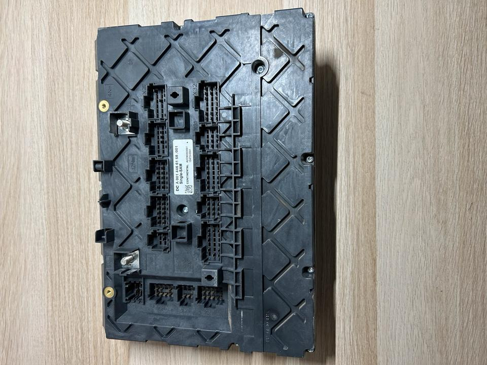 Mercedes Actros MP4 Continental Sicherungskasten A0014466158 - Fusible para Camión: foto 3 Mercedes Actros MP4 Continental Sicherungskasten A0014466158 - Fusible para Camión: foto 3