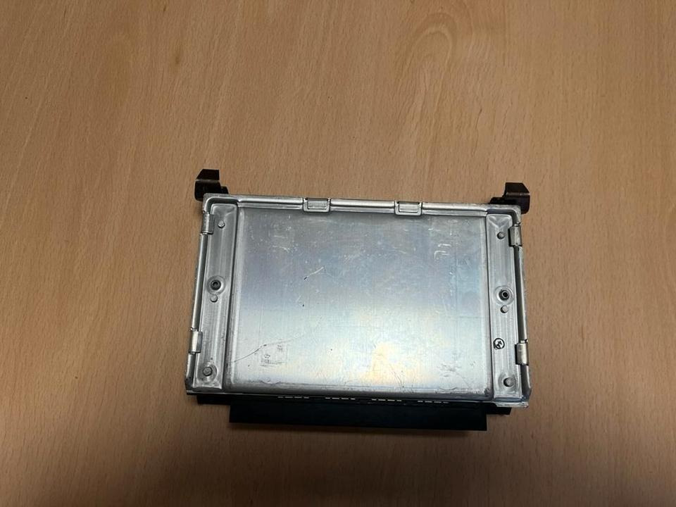 Mercedes Atego BOSCH Elektronik ABS Steuergerät A0004462514 - Unidad de control para Camión: foto 4 Mercedes Atego BOSCH Elektronik ABS Steuergerät A0004462514 - Unidad de control para Camión: foto 4
