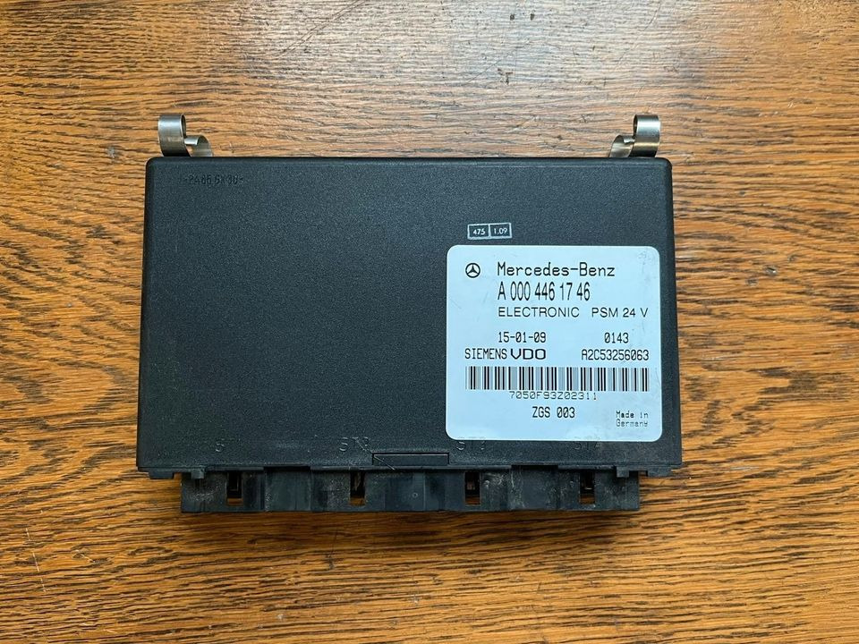 Mercedes Atego Elektronik PSM Steuergerät A 000 446 17 46 - Unidad de control para Camión: foto 1 Mercedes Atego Elektronik PSM Steuergerät A 000 446 17 46 - Unidad de control para Camión: foto 1