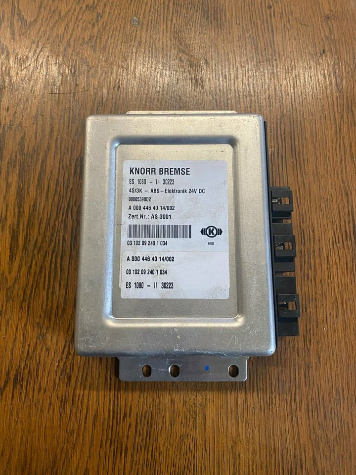 Mercedes Atego Knorr-Bremse ABS Steuergerät A 000 446 40 14 - Unidad de control para Camión: foto 1 Mercedes Atego Knorr-Bremse ABS Steuergerät A 000 446 40 14 - Unidad de control para Camión: foto 1