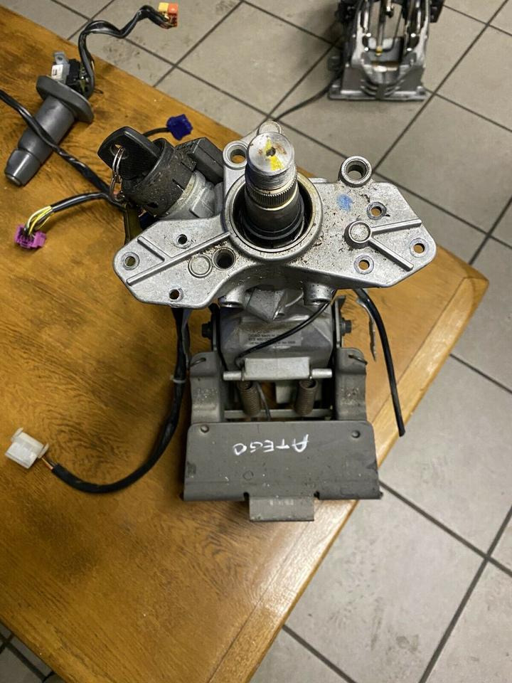 Mercedes Atego Lenksäule Lenkung mit Zündschloss & Schlüssel - Columna de dirección para Camión: foto 1 Mercedes Atego Lenksäule Lenkung mit Zündschloss & Schlüssel - Columna de dirección para Camión: foto 1