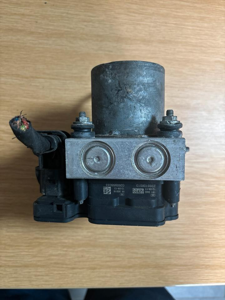 Mercedes Springer Hydraulikblock ABS Pumpe A9069008401 - Hidráulica para Camión: foto 2 Mercedes Springer Hydraulikblock ABS Pumpe A9069008401 - Hidráulica para Camión: foto 2