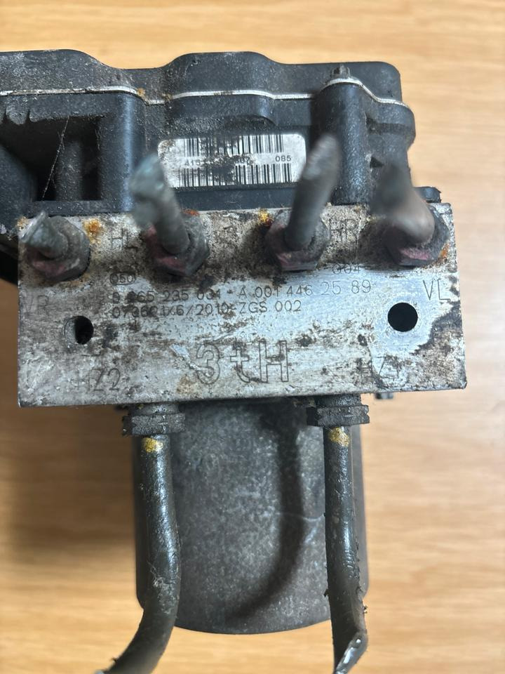 Mercedes Sprinter Hydraulikblock ABS Pumpe 0014462589 - Hidráulica para Camión: foto 2 Mercedes Sprinter Hydraulikblock ABS Pumpe 0014462589 - Hidráulica para Camión: foto 2