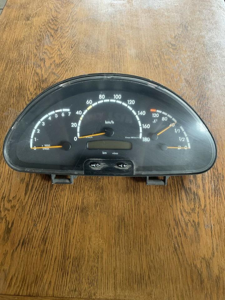Mercedes Sprinter Kombiinstrument Tacho A0014468521 - Tacógrafo para Camión: foto 1 Mercedes Sprinter Kombiinstrument Tacho A0014468521 - Tacógrafo para Camión: foto 1