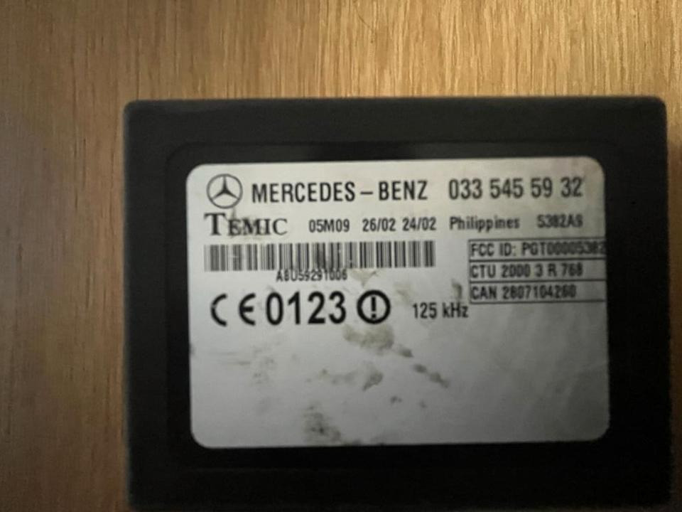 Mercedes Sprinter W901-W905 Steuergerät Wegfahrsperre 0335455932 - Unidad de control para Camión: foto 2 Mercedes Sprinter W901-W905 Steuergerät Wegfahrsperre 0335455932 - Unidad de control para Camión: foto 2