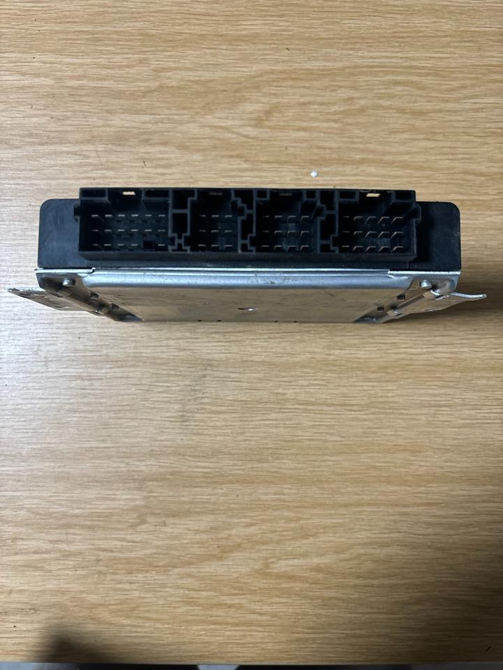 SCANIA KNORR-BREMSE EBS Steuergerät 0486106021 - Unidad de control para Camión: foto 3 SCANIA KNORR-BREMSE EBS Steuergerät 0486106021 - Unidad de control para Camión: foto 3