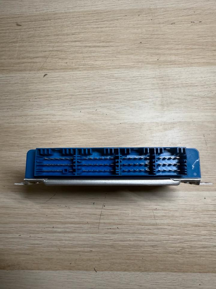 SCANIA KNORR-BREMSE EBS Steuergerät 0486106065 - Unidad de control para Camión: foto 4 SCANIA KNORR-BREMSE EBS Steuergerät 0486106065 - Unidad de control para Camión: foto 4