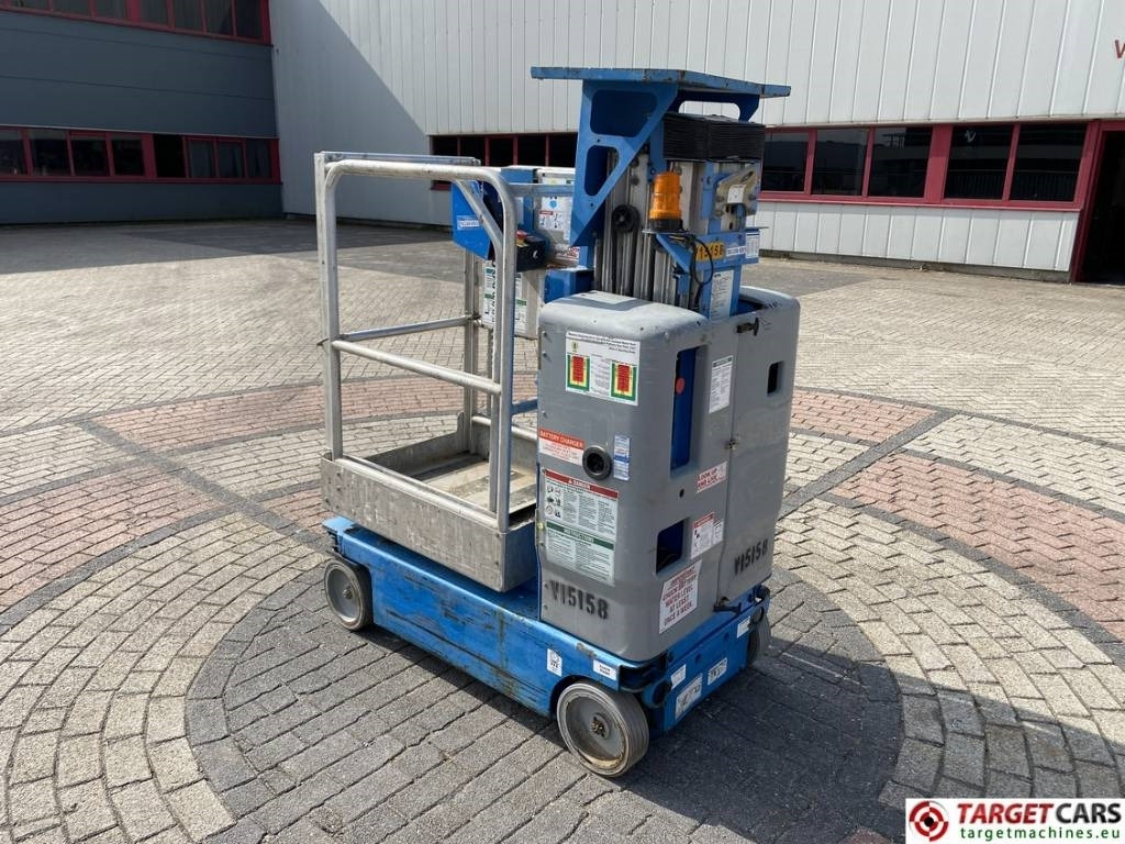 Genie GR-15 Runabout Electric Vertical Mast Lift 652cm - Plataforma de mástil vertical: foto 4 Genie GR-15 Runabout Electric Vertical Mast Lift 652cm - Plataforma de mástil vertical: foto 4