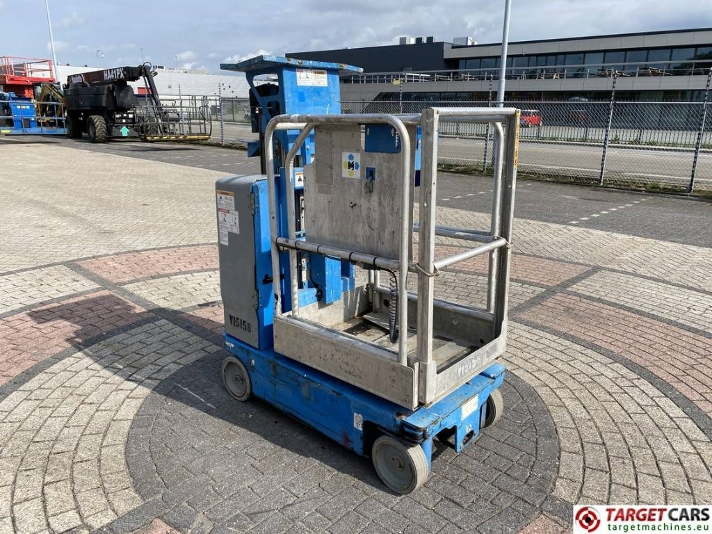 Genie GR-15 Runabout Electric Vertical Mast Lift 652cm - Plataforma de mástil vertical: foto 2 Genie GR-15 Runabout Electric Vertical Mast Lift 652cm - Plataforma de mástil vertical: foto 2